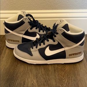Nike Men’s Size 11 Dallas Cowboy Sneakers